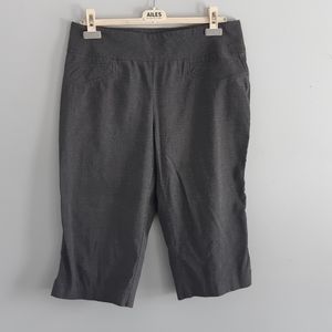 5/10$ Denver Hayes classic  Capri size 12